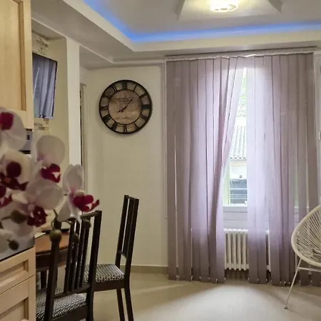 Aeroport D Orly Paris Rungis *